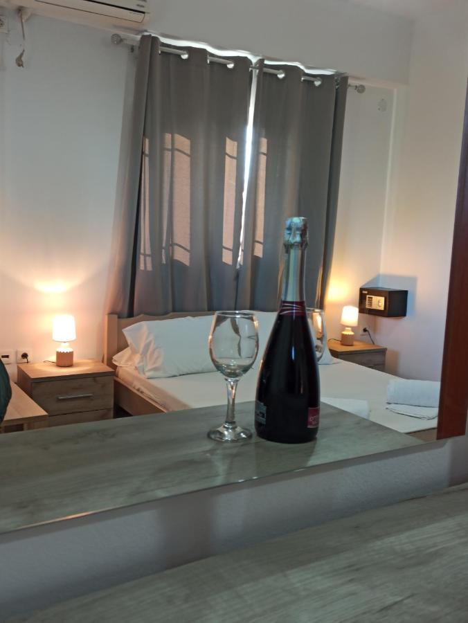 Villa Pouliezos Apartments Alykanas  Ngoại thất bức ảnh
